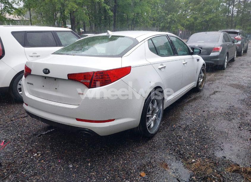 Photo 4 of 2013 Kia Optima LX (VIN 5XXGM4A78DG164543)