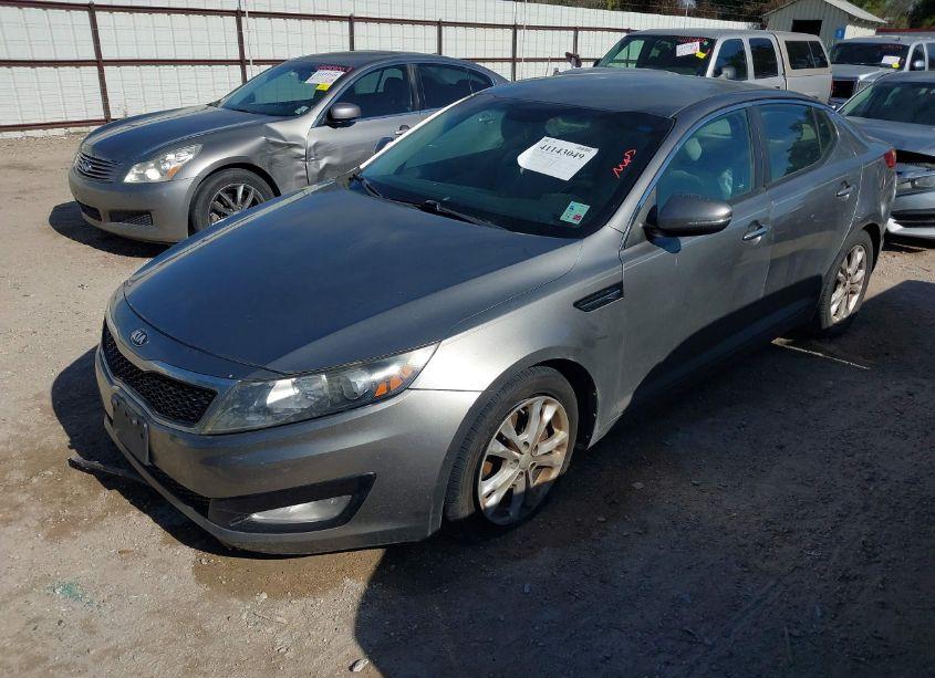 Photo 2 of 2013 Kia Optima LX (VIN 5XXGM4A78DG168995)
