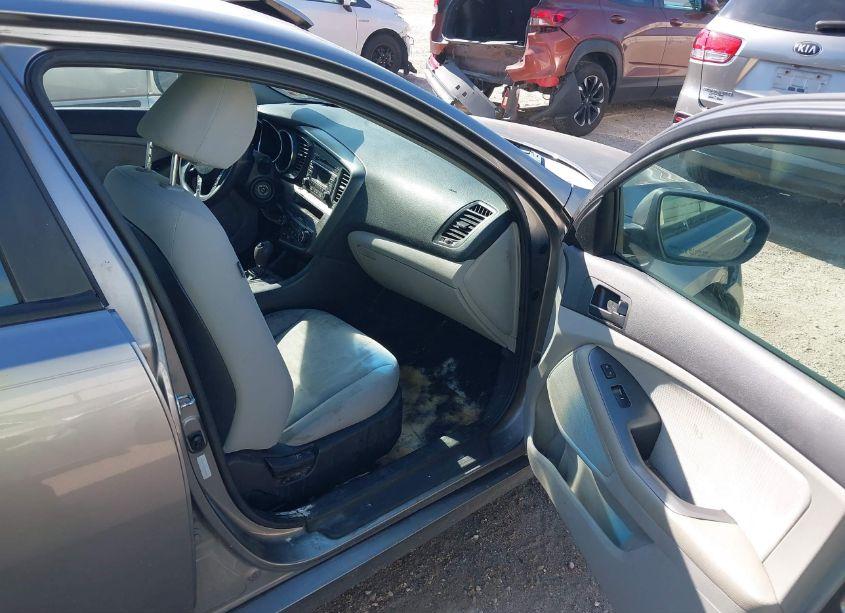 Photo 5 of 2013 Kia Optima LX (VIN 5XXGM4A78DG168995)