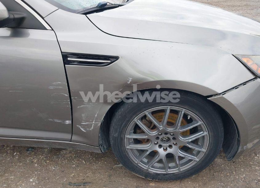 Photo 6 of 2013 Kia Optima LX (VIN 5XXGM4A78DG195405)