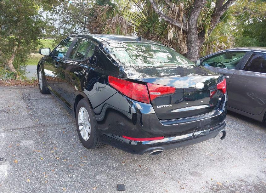 Photo 3 of 2013 Kia Optima LX (VIN 5XXGM4A78DG240665)