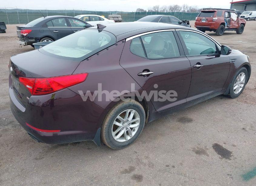 Photo 4 of 2013 Kia Optima LX (VIN 5XXGM4A78DG244053)