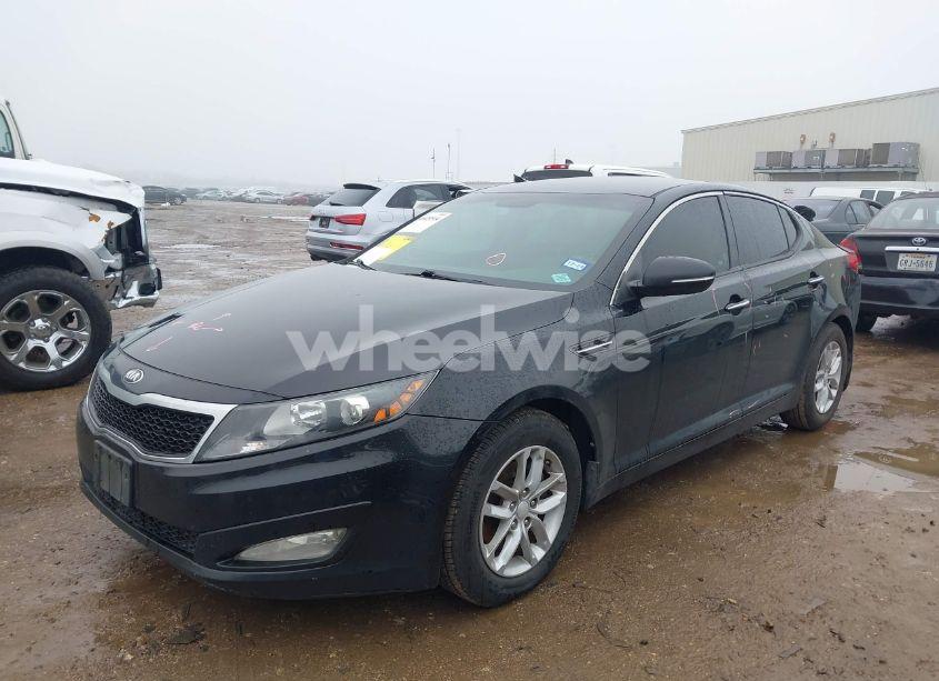 Photo 2 of 2013 Kia Optima LX (VIN 5XXGM4A78DG253593)