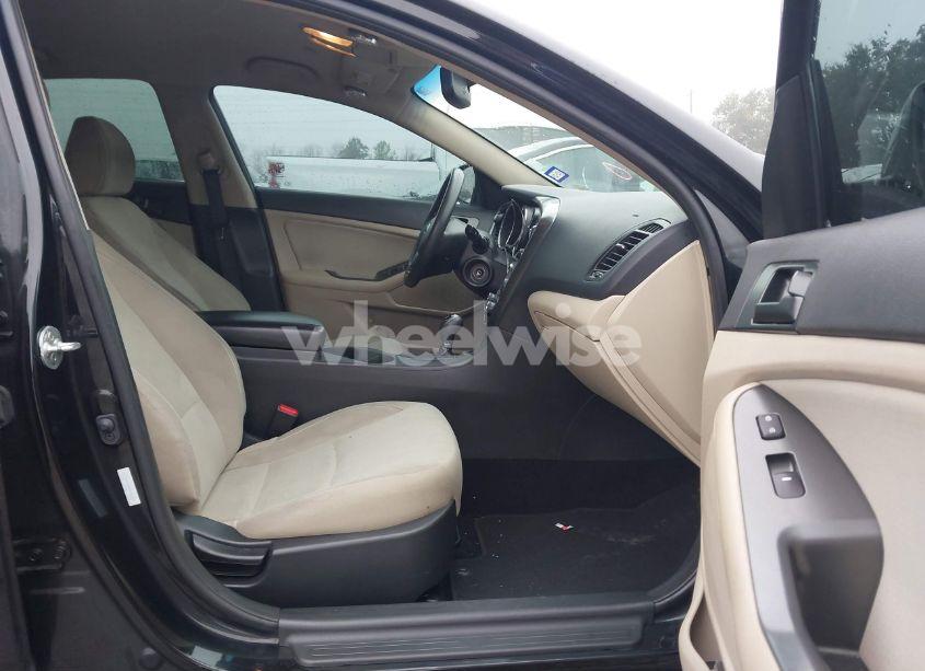 Photo 5 of 2013 Kia Optima LX (VIN 5XXGM4A78DG253593)