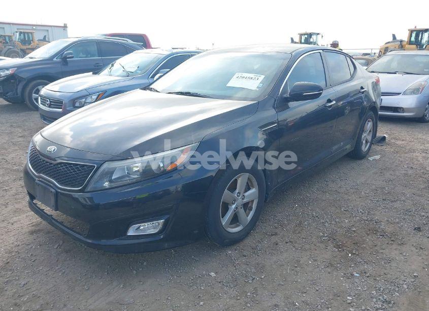 Photo 2 of 2014 Kia Optima LX (VIN 5XXGM4A78EG286529)