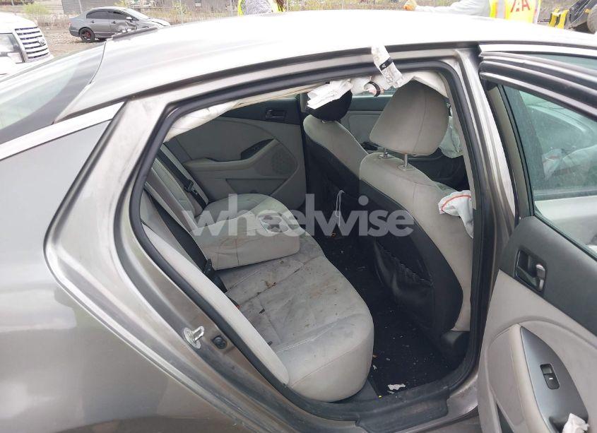 Photo 8 of 2014 Kia Optima LX (VIN 5XXGM4A78EG304284)