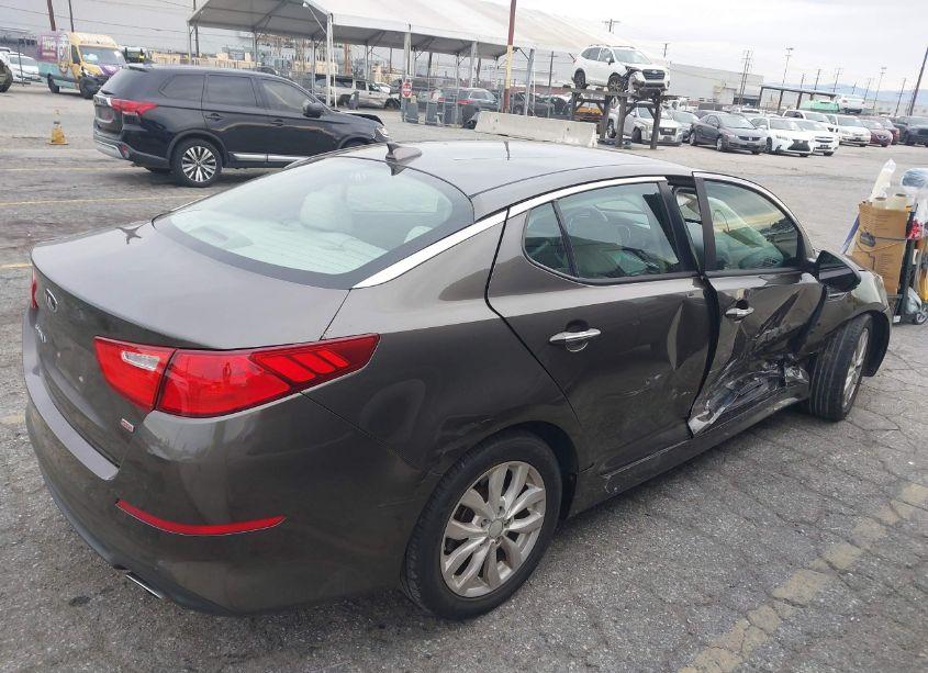 Photo 4 of 2014 Kia Optima LX (VIN 5XXGM4A78EG314698)