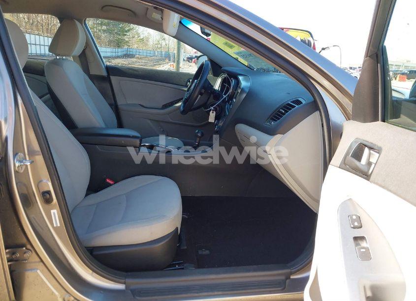 Photo 5 of 2014 Kia Optima LX (VIN 5XXGM4A78EG342551)