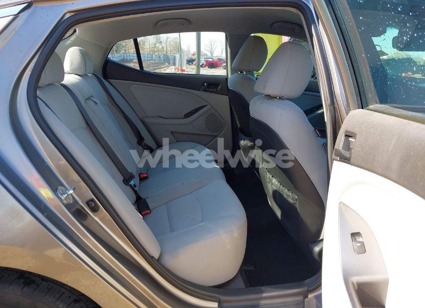 Photo 8 of 2014 Kia Optima LX (VIN 5XXGM4A78EG342551)