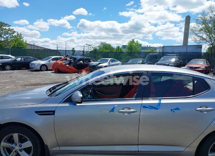 Photo 6 of 2014 Kia Optima LX (VIN 5XXGM4A78EG349757)