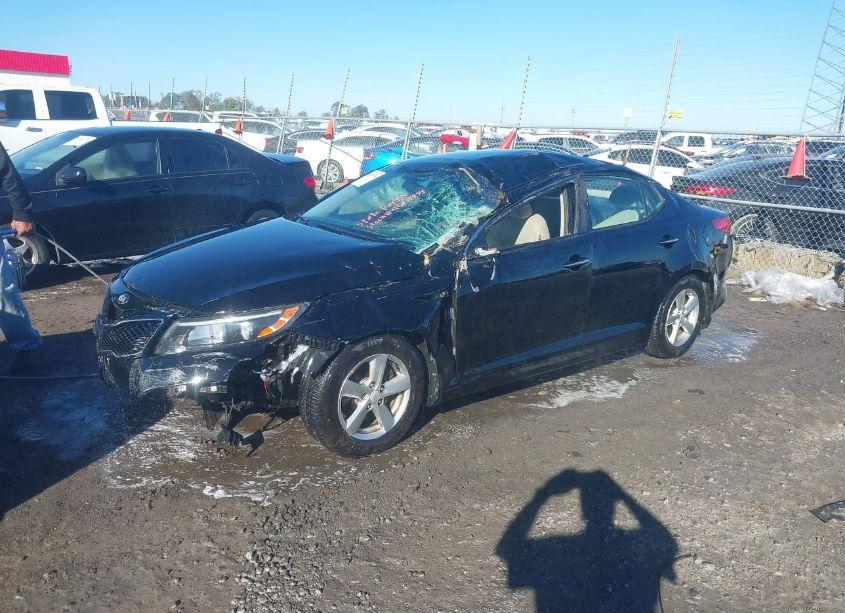 Photo 2 of 2015 Kia Optima LX (VIN 5XXGM4A78FG377527)