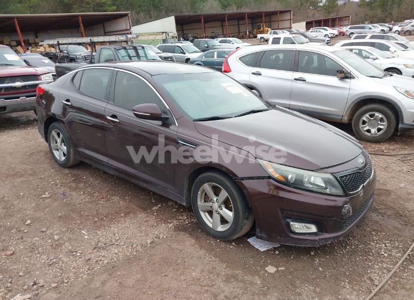 2015 Kia Optima LX (VIN 5XXGM4A78FG377883) main photo