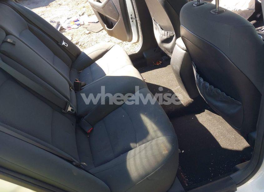 Photo 8 of 2015 Kia Optima LX (VIN 5XXGM4A78FG385904)