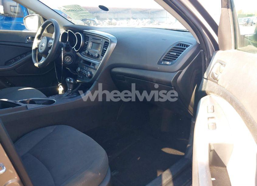 Photo 5 of 2015 Kia Optima LX (VIN 5XXGM4A78FG399821)