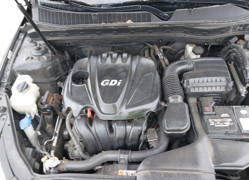 Photo 10 of 2015 Kia Optima LX (VIN 5XXGM4A78FG401406)