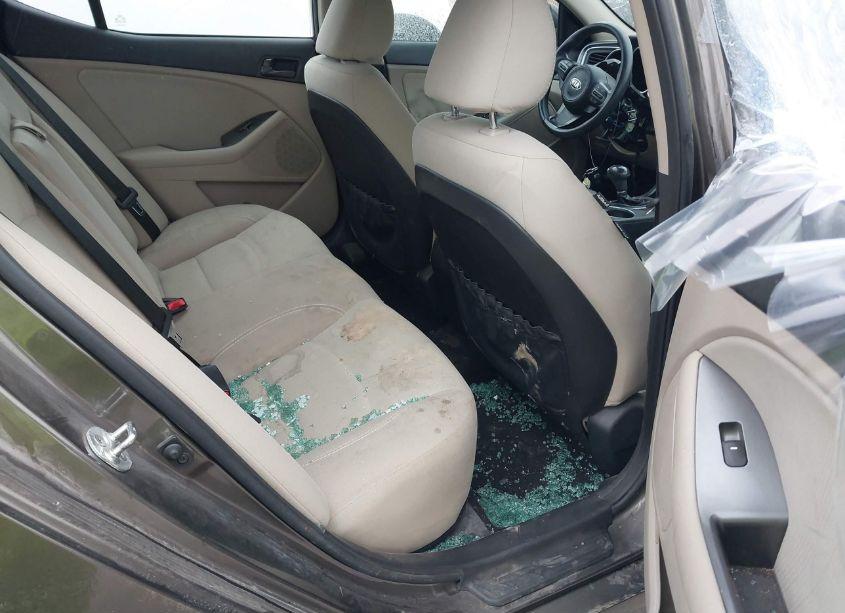 Photo 8 of 2015 Kia Optima LX (VIN 5XXGM4A78FG401406)