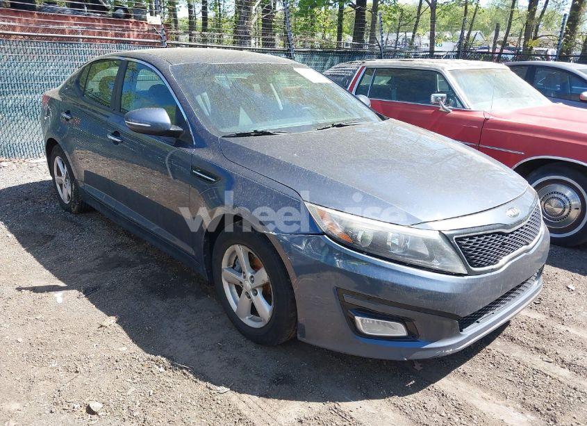 2015 Kia Optima LX (VIN 5XXGM4A78FG437581) main photo