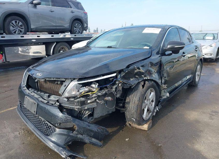 Photo 2 of 2015 Kia Optima LX (VIN 5XXGM4A78FG437936)