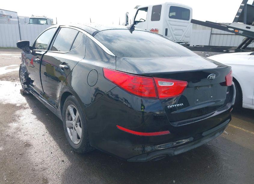 Photo 3 of 2015 Kia Optima LX (VIN 5XXGM4A78FG437936)