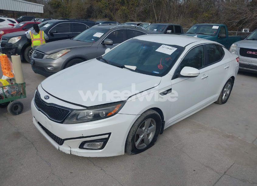 Photo 2 of 2015 Kia Optima LX (VIN 5XXGM4A78FG438844)