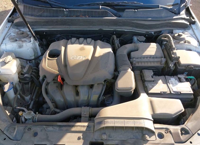 Photo 10 of 2015 Kia Optima LX (VIN 5XXGM4A78FG440447)