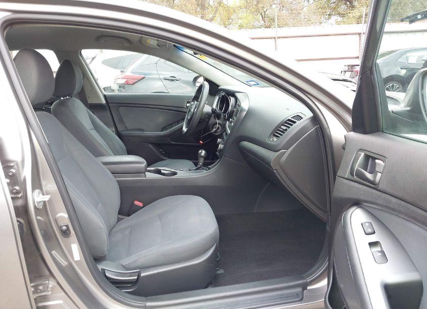 Photo 5 of 2015 Kia Optima LX (VIN 5XXGM4A78FG441338)