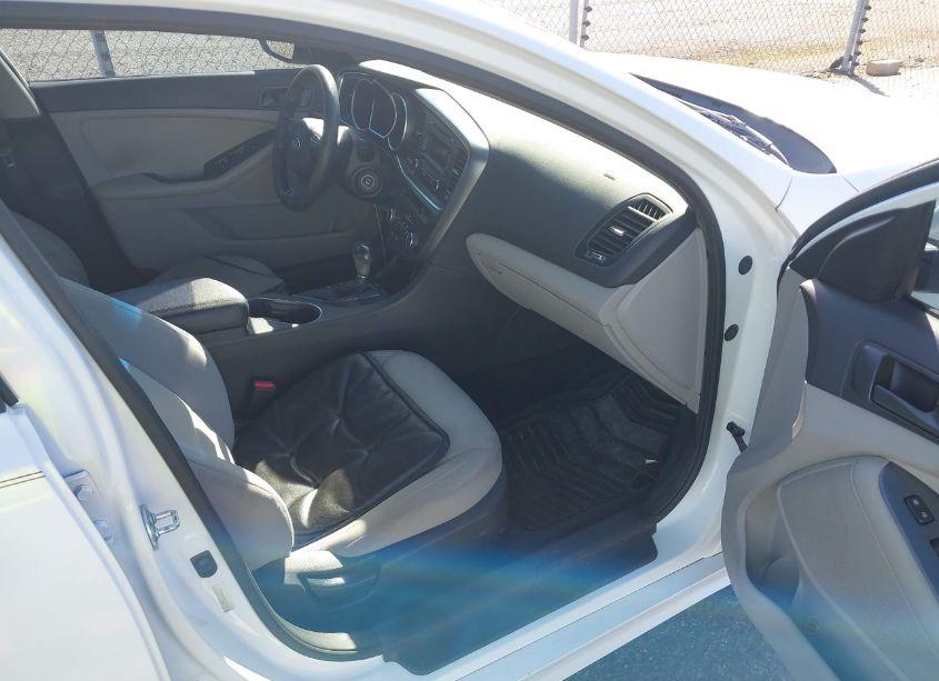 Photo 5 of 2015 Kia Optima LX (VIN 5XXGM4A78FG441470)