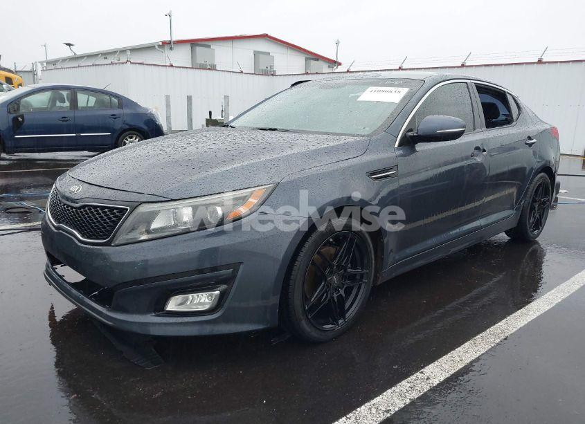 Photo 2 of 2015 Kia Optima LX (VIN 5XXGM4A78FG445230)