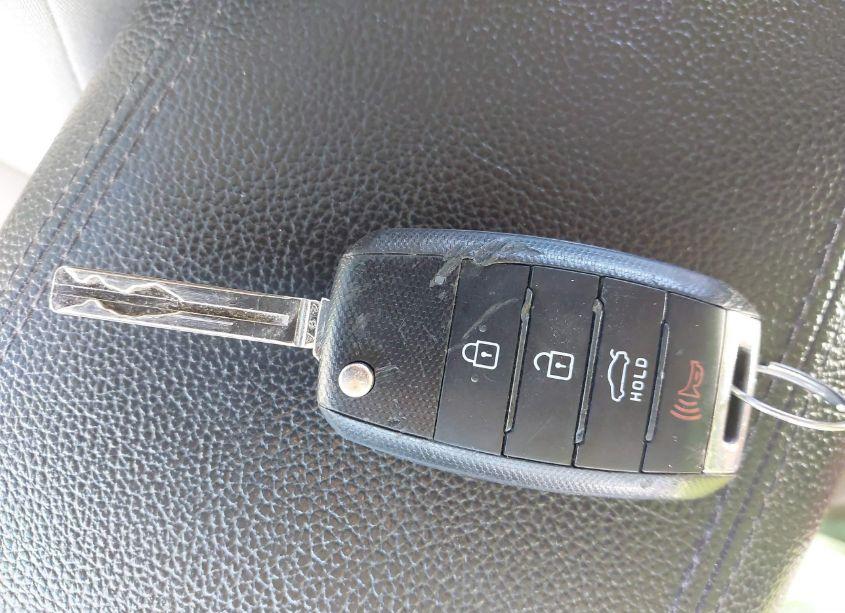 Photo 11 of 2015 Kia Optima LX (VIN 5XXGM4A78FG445678)