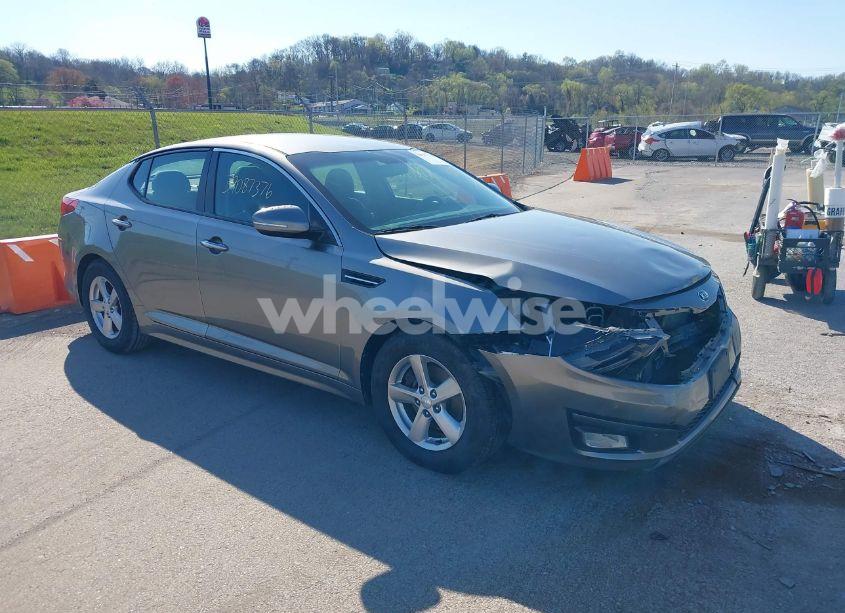 2015 Kia Optima LX (VIN 5XXGM4A78FG469124) main photo