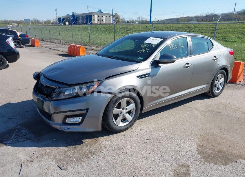 Photo 2 of 2015 Kia Optima LX (VIN 5XXGM4A78FG469124)