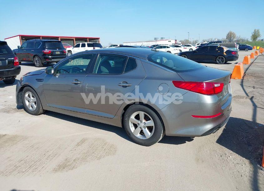 Photo 3 of 2015 Kia Optima LX (VIN 5XXGM4A78FG469124)