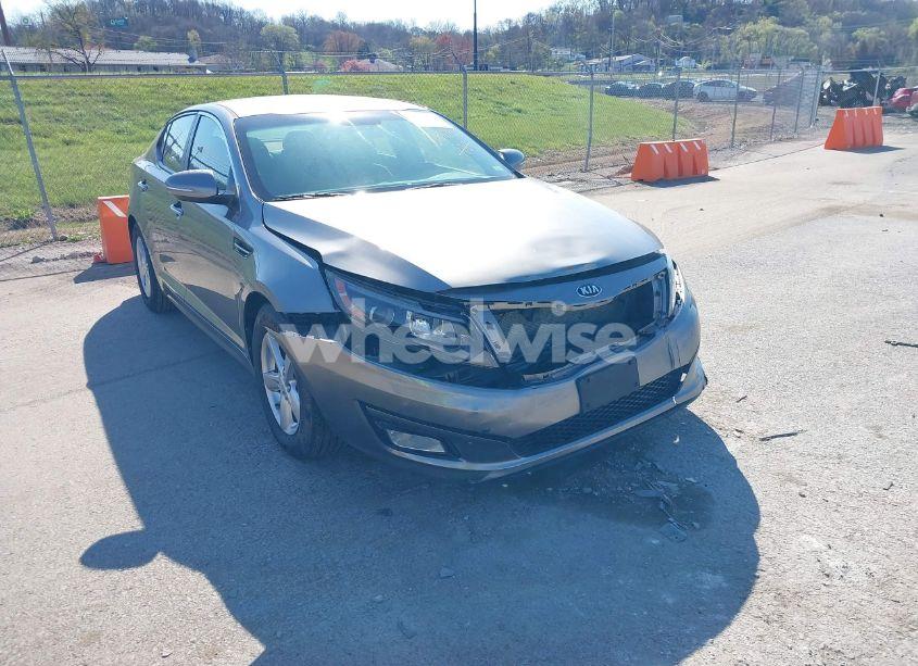 Photo 6 of 2015 Kia Optima LX (VIN 5XXGM4A78FG469124)