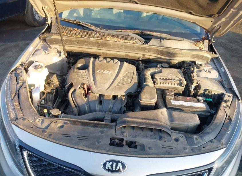 Photo 10 of 2015 Kia Optima LX (VIN 5XXGM4A78FG469415)