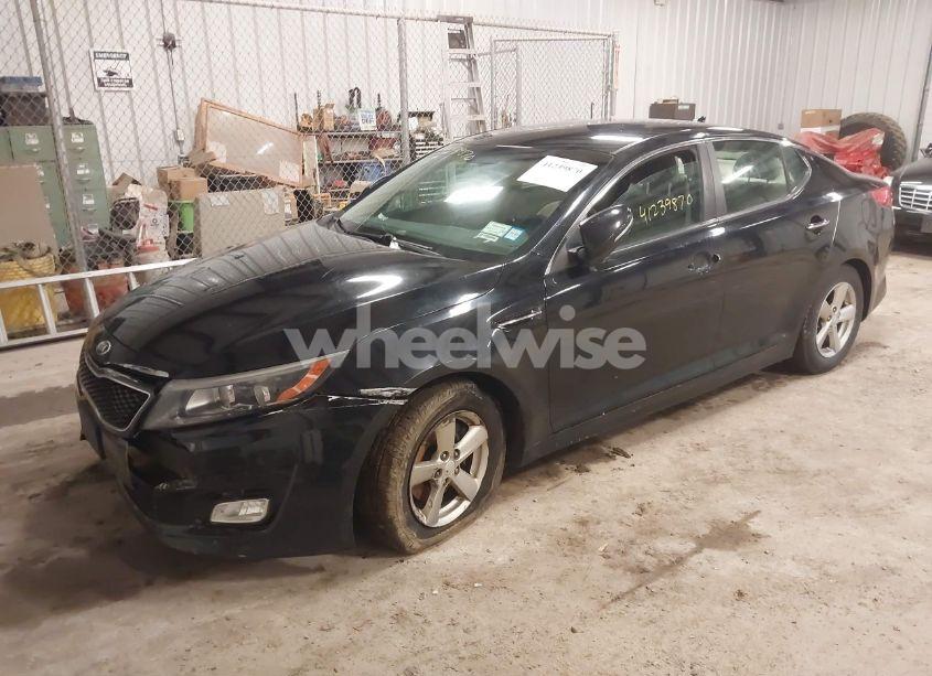 Photo 2 of 2015 Kia Optima LX (VIN 5XXGM4A78FG481631)