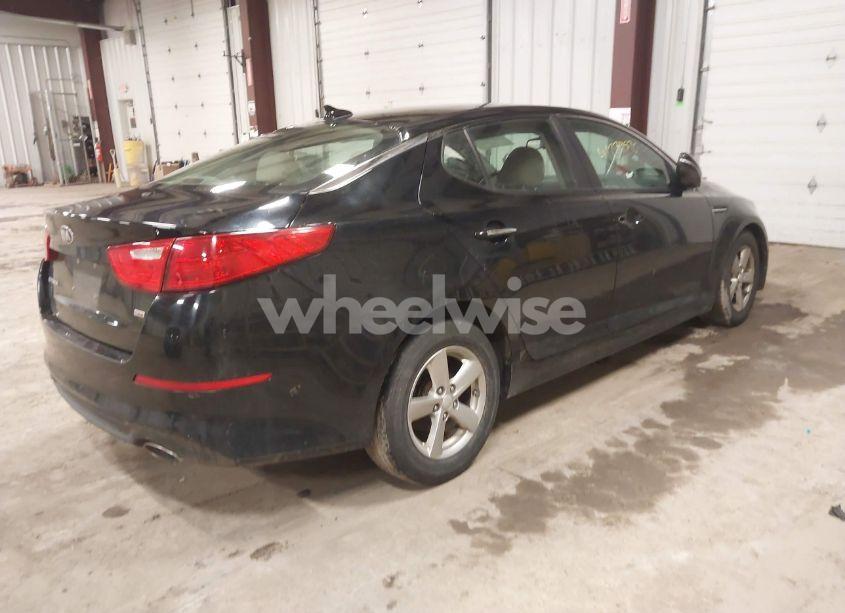 Photo 4 of 2015 Kia Optima LX (VIN 5XXGM4A78FG481631)