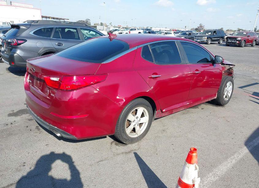 Photo 4 of 2015 Kia Optima LX (VIN 5XXGM4A78FG485405)