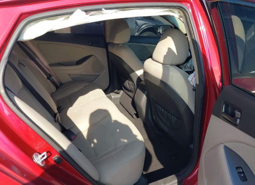 Photo 8 of 2015 Kia Optima LX (VIN 5XXGM4A78FG485405)