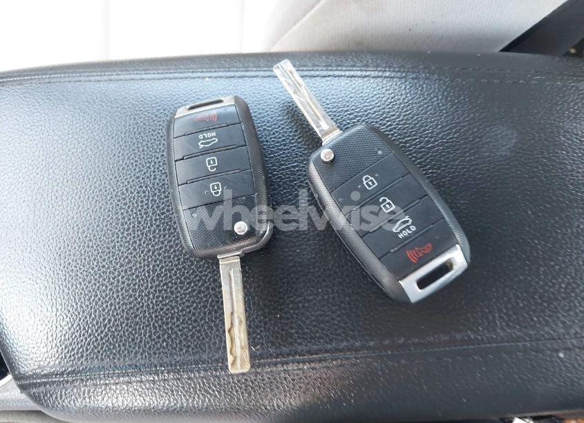 Photo 11 of 2015 Kia Optima LX (VIN 5XXGM4A78FG486361)