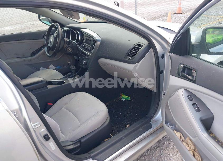 Photo 5 of 2015 Kia Optima LX (VIN 5XXGM4A78FG486361)