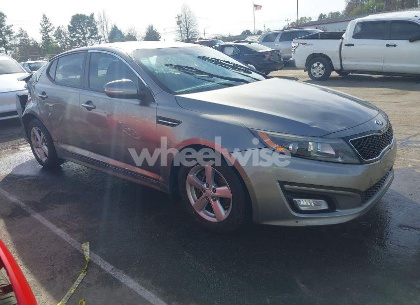 2015 Kia Optima LX (VIN 5XXGM4A78FG503983) main photo