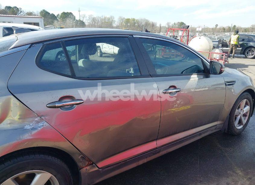 Photo 13 of 2015 Kia Optima LX (VIN 5XXGM4A78FG503983)