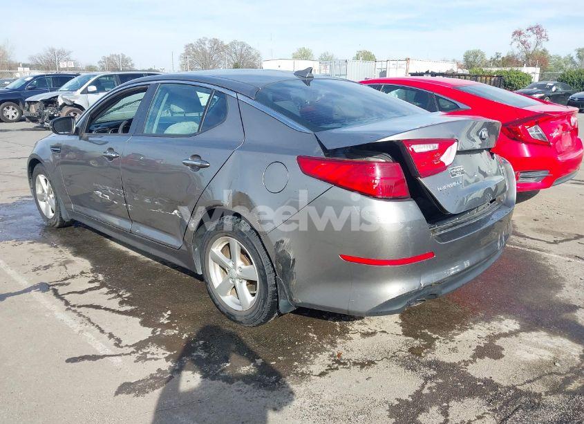 Photo 3 of 2015 Kia Optima LX (VIN 5XXGM4A78FG503983)