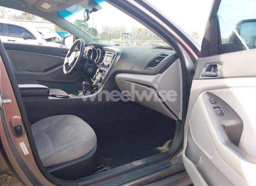 Photo 5 of 2015 Kia Optima LX (VIN 5XXGM4A78FG503983)