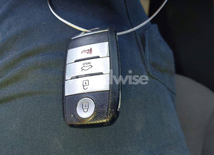 Photo 11 of 2015 Kia Optima LX (VIN 5XXGM4A78FG506172)