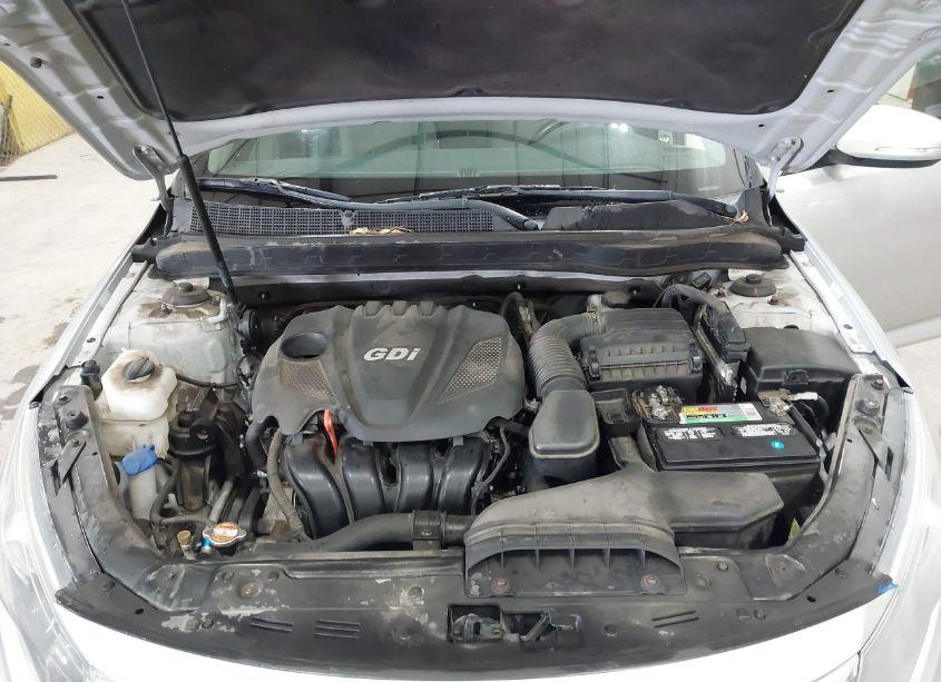 Photo 10 of 2012 Kia Optima LX (VIN 5XXGM4A79CG034740)