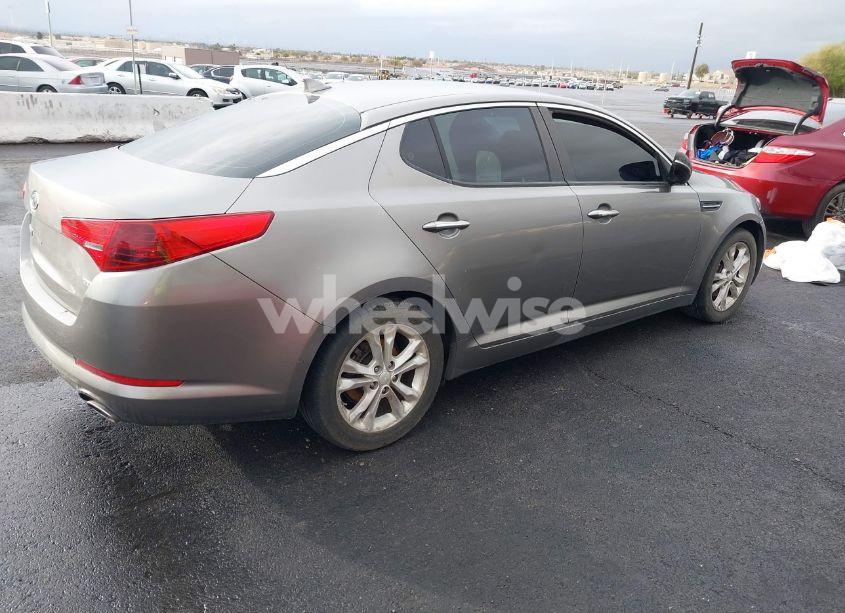 Photo 4 of 2012 Kia Optima LX (VIN 5XXGM4A79CG056267)