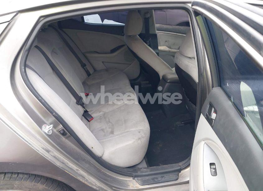 Photo 8 of 2012 Kia Optima LX (VIN 5XXGM4A79CG056267)