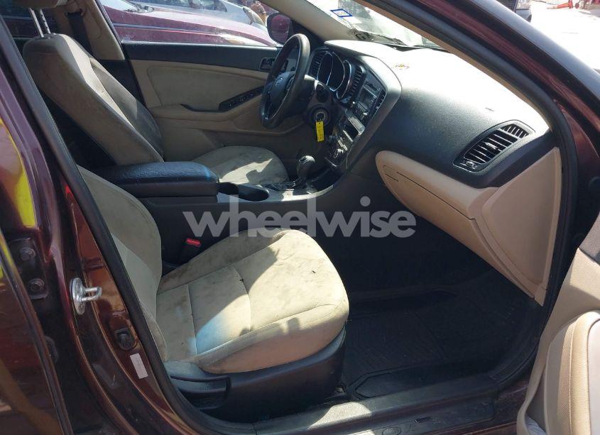 Photo 5 of 2012 Kia Optima LX (VIN 5XXGM4A79CG064305)