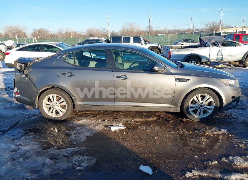 Photo 13 of 2013 Kia Optima LX (VIN 5XXGM4A79DG094504)